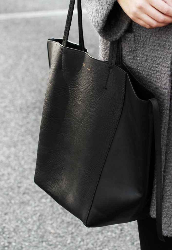 black tote bags