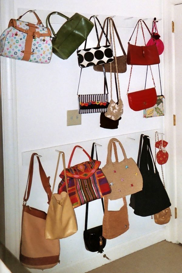 how to store tote bags