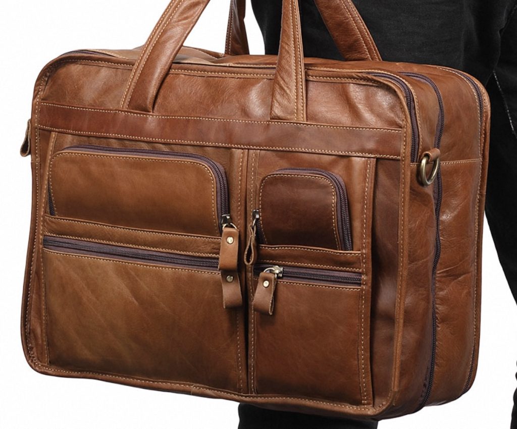 Shoulder Bags for Men: Combining Practicality and Style插图3