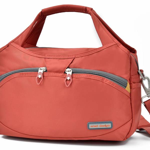 travel shoulder bag