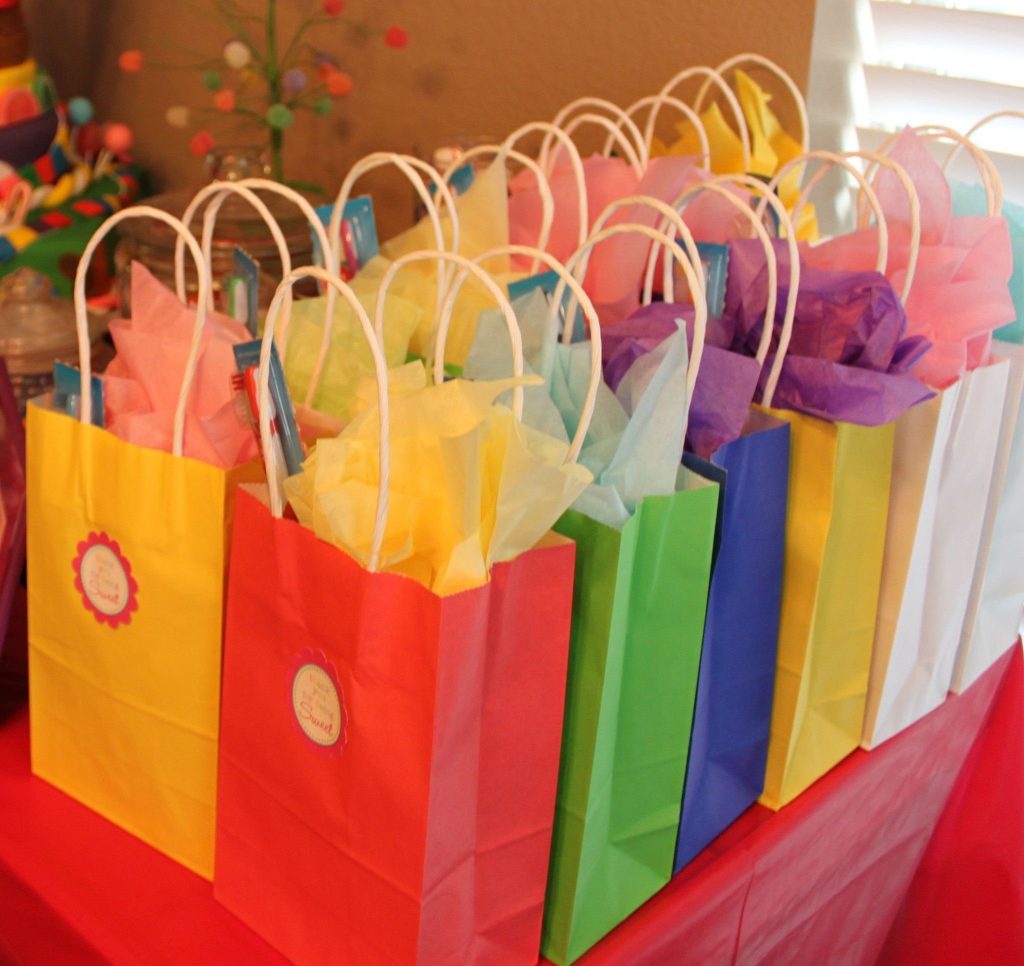 what to put in goodie bags for kids