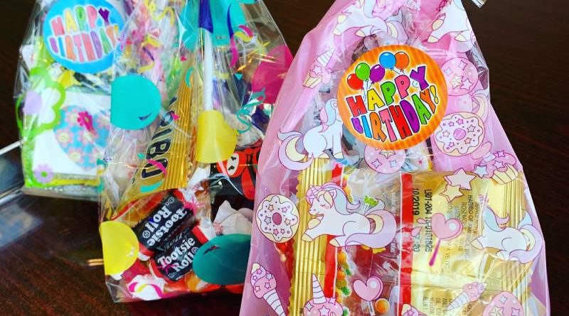 what to put in goodie bags for kids
