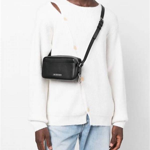 jacquemus crossbody bag